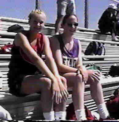 mandygwen.jpg (21339 bytes)